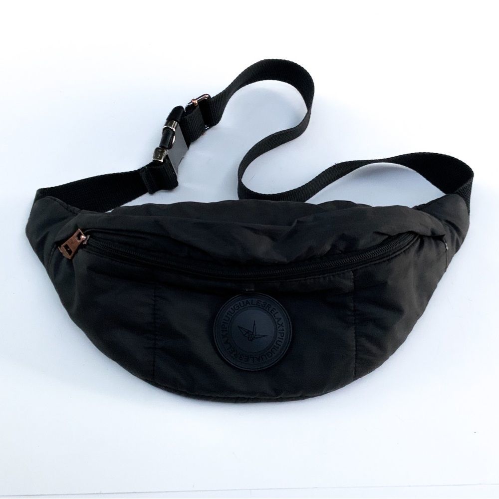 1PIU1UGUALE3 Relax Black Fanny Pack Belt Bag